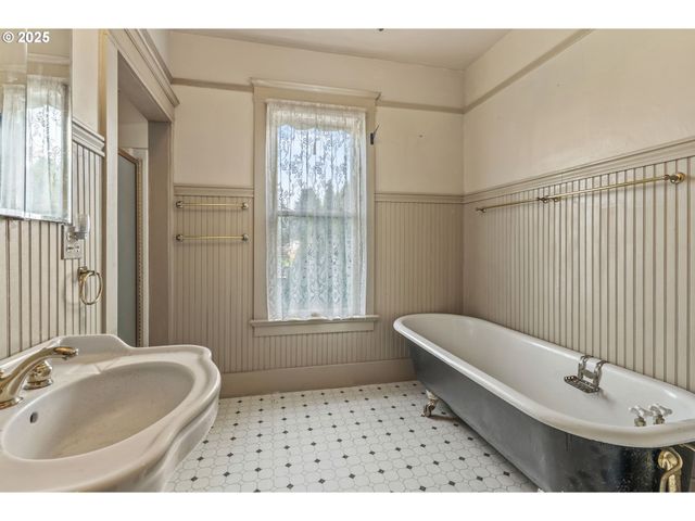 1110 D St, Vader, WA 98593