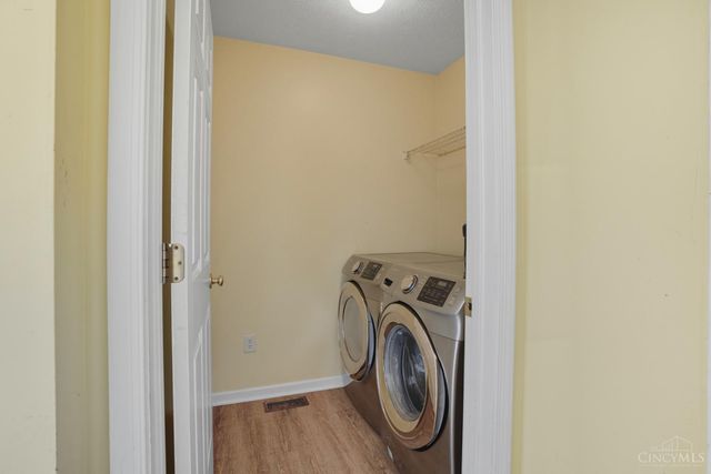 938 Whispering Pine Way, Lebanon, OH 45036