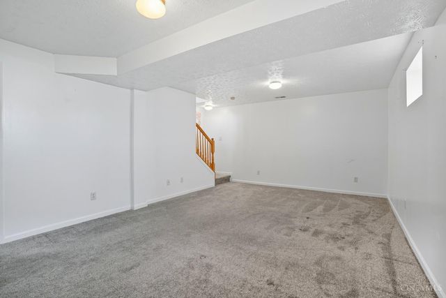 938 Whispering Pine Way, Lebanon, OH 45036