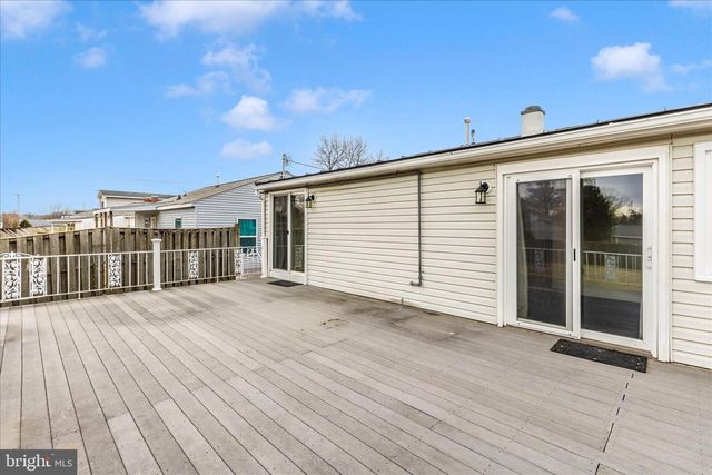 502 MILITARY RD, Frederick, MD 21702