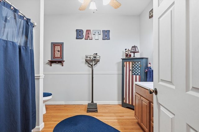 293 Pine St, Gardner, MA 01440