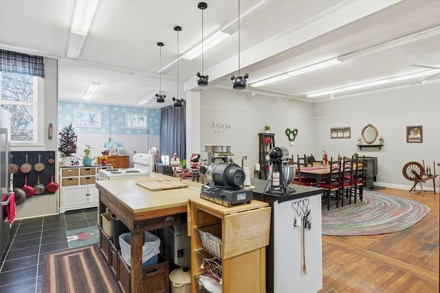 293 Pine St, Gardner, MA 01440