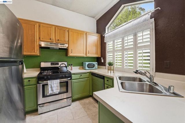 5246 Tacoma Cmn, Fremont, CA 94555