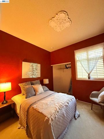 5246 Tacoma Cmn, Fremont, CA 94555