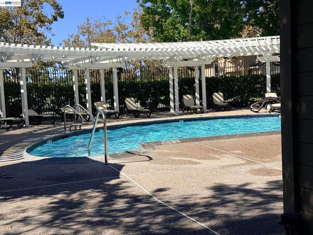 5246 Tacoma Cmn, Fremont, CA 94555