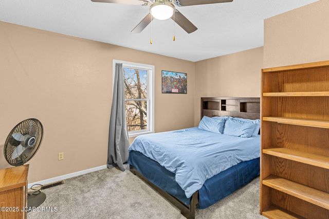 1813 W MAIN STREET, Jefferson City, MO 65109