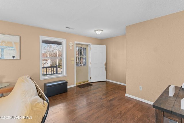 1813 W MAIN STREET, Jefferson City, MO 65109