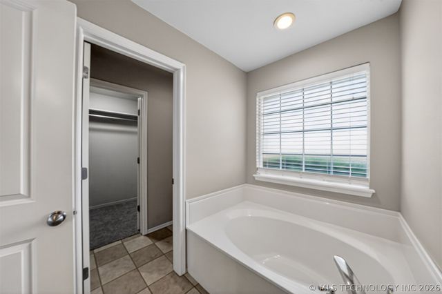 11717 S Vine Place W, Jenks, OK 74037