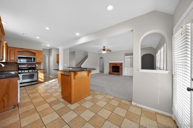 11717 S Vine Place W, Jenks, OK 74037