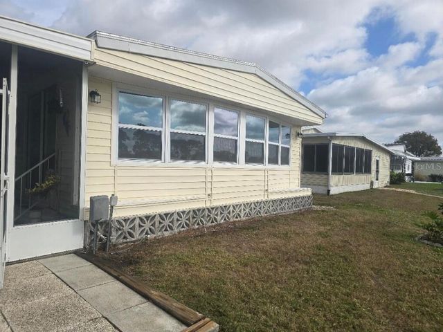 808 53RD AVENUE E 117, Bradenton, FL 34203