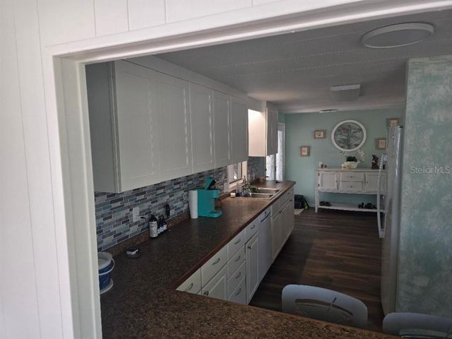 808 53RD AVENUE E 117, Bradenton, FL 34203