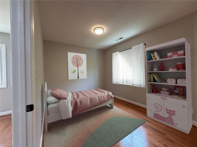 2528 Treetop Lane, Winston-salem, NC 27101