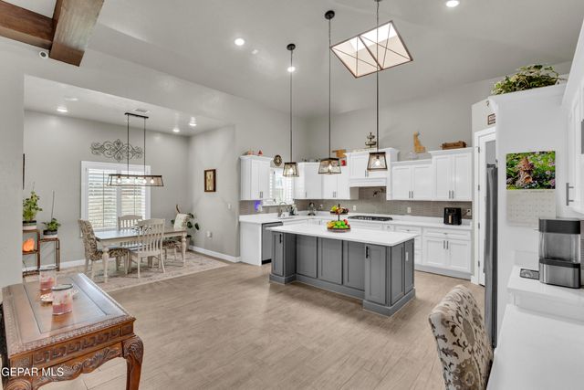 2324 ARTURO VALLEJO Street, El Paso, TX 79938