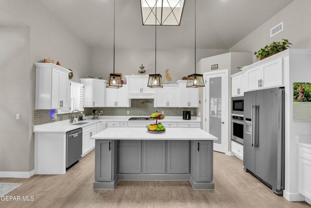 2324 ARTURO VALLEJO Street, El Paso, TX 79938