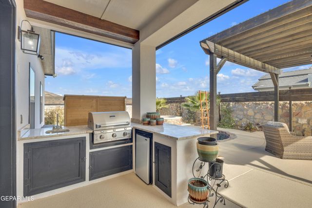 2324 ARTURO VALLEJO Street, El Paso, TX 79938