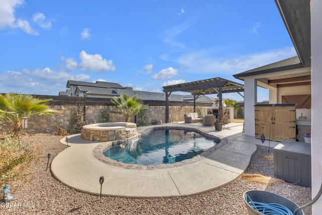 2324 ARTURO VALLEJO Street, El Paso, TX 79938