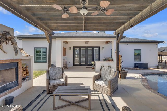 2324 ARTURO VALLEJO Street, El Paso, TX 79938