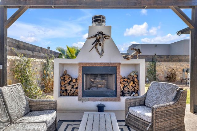 2324 ARTURO VALLEJO Street, El Paso, TX 79938