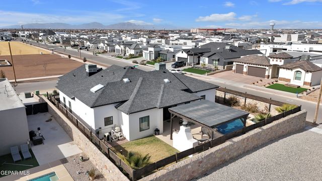 2324 ARTURO VALLEJO Street, El Paso, TX 79938