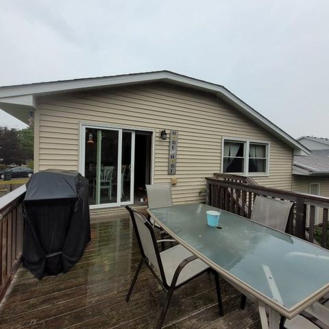 1285 105th Avenue NW, Coon Rapids, MN 55433