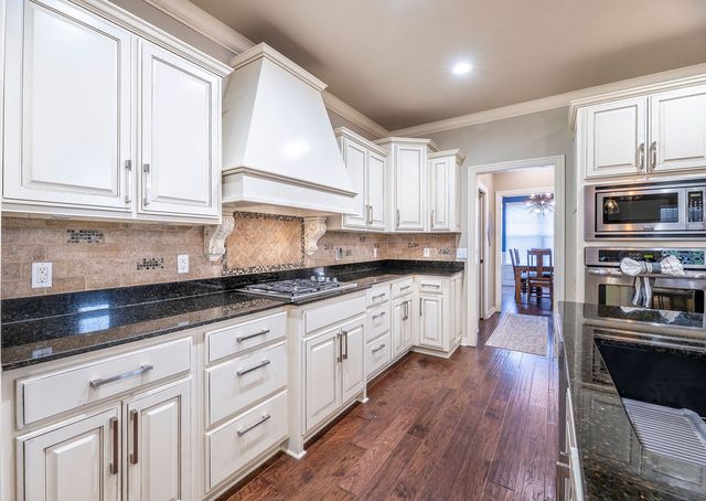 2779 Shagbark Bend, Fayetteville, AR 72703