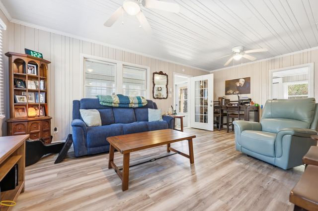 207 5th Ave. N, North Myrtle Beach, SC 29582