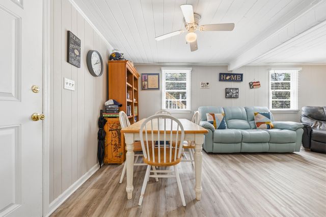 207 5th Ave. N, North Myrtle Beach, SC 29582