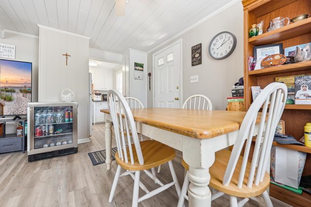 207 5th Ave. N, North Myrtle Beach, SC 29582