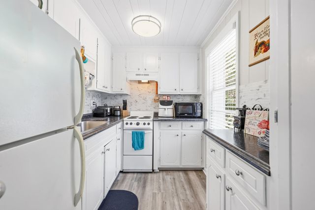 207 5th Ave. N, North Myrtle Beach, SC 29582
