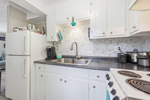 207 5th Ave. N, North Myrtle Beach, SC 29582