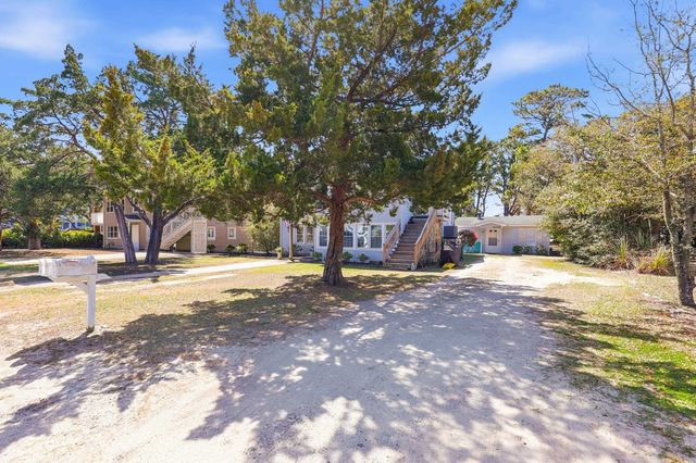 207 5th Ave. N, North Myrtle Beach, SC 29582