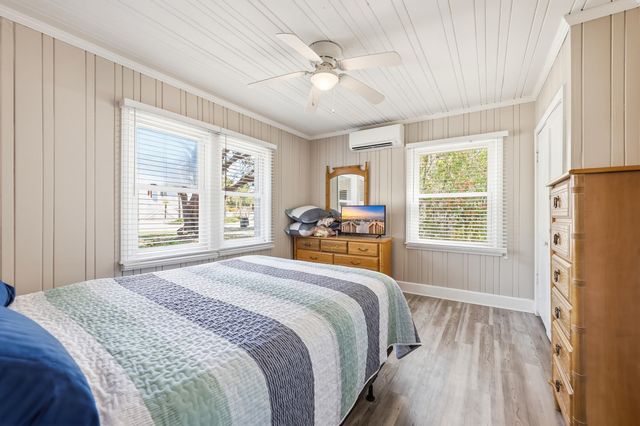 207 5th Ave. N, North Myrtle Beach, SC 29582