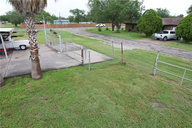 24727 County Road 320, Mathis, TX 78368