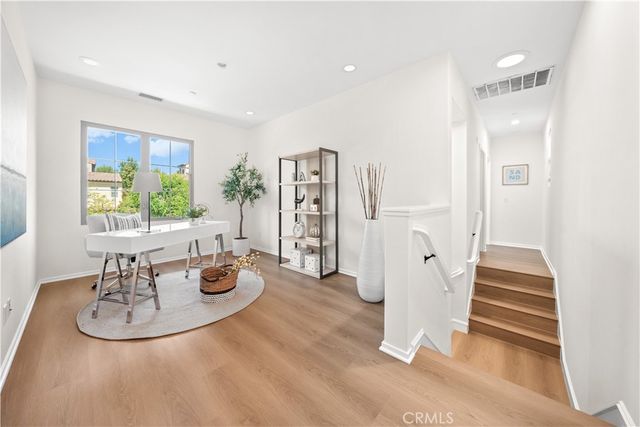 112 Tallowood, Irvine, CA 92620
