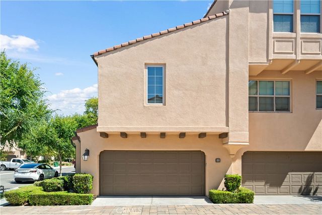 112 Tallowood, Irvine, CA 92620