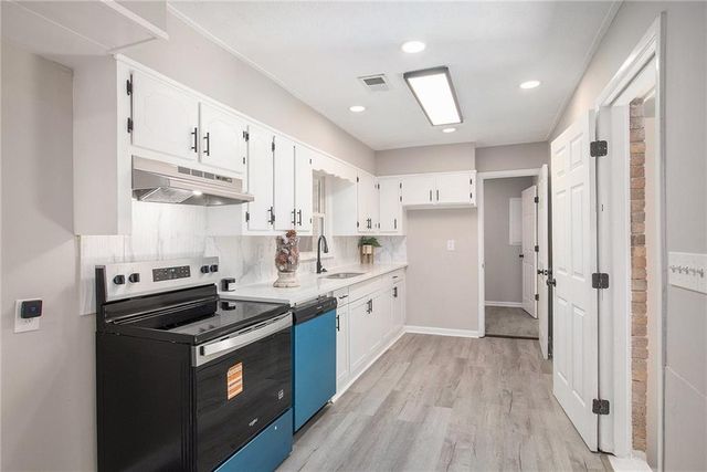 1431 Mohawk Drive, Lawrenceville, GA 30043