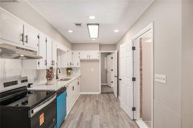 1431 Mohawk Drive, Lawrenceville, GA 30043