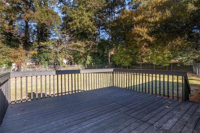 1431 Mohawk Drive, Lawrenceville, GA 30043