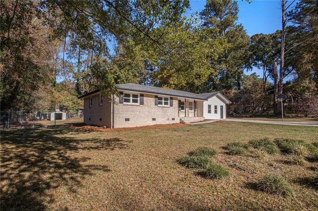 1431 Mohawk Drive, Lawrenceville, GA 30043