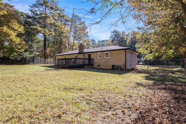 1431 Mohawk Drive, Lawrenceville, GA 30043