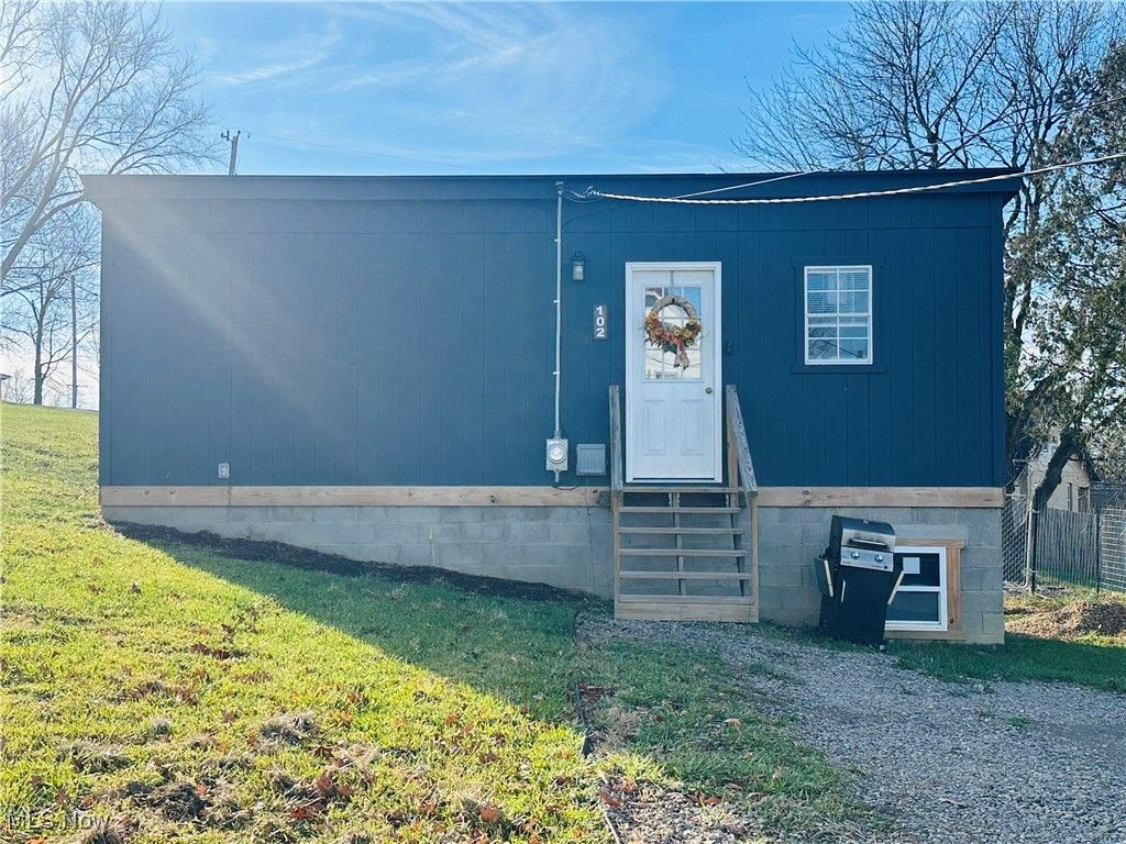 102 Cadiz Avenue, Cadiz, OH 43907