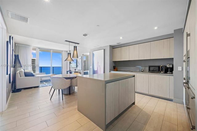 4010 S Ocean Dr T3905, Hollywood, FL 33019