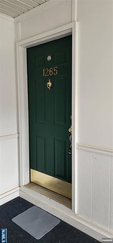 1265 Mulberry Drive, Mahwah, NJ 07430