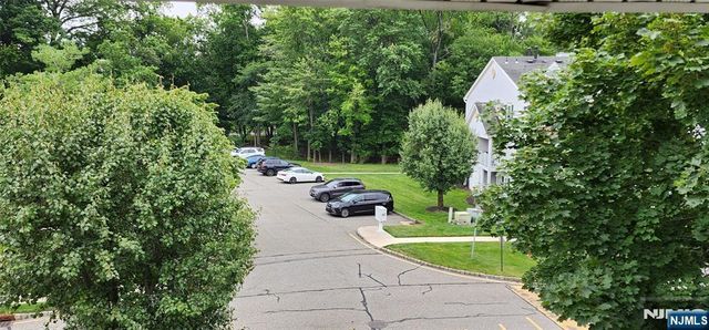 1265 Mulberry Drive, Mahwah, NJ 07430