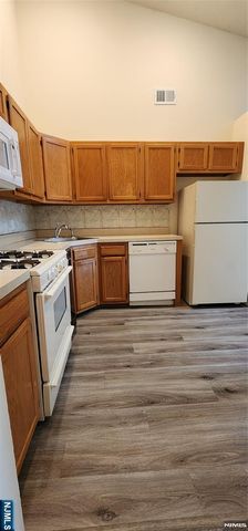 1265 Mulberry Drive, Mahwah, NJ 07430
