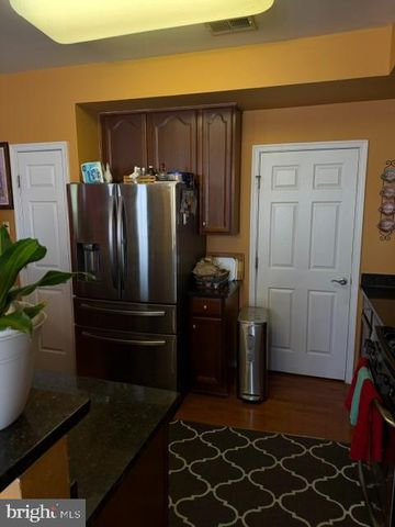 6811 HAMPTON BAY LN, Gainesville, VA 20155