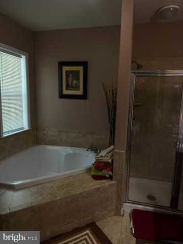 6811 HAMPTON BAY LN, Gainesville, VA 20155