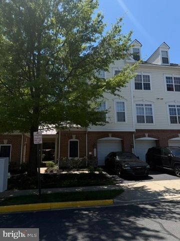 6811 HAMPTON BAY LN, Gainesville, VA 20155