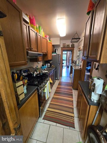 1319 E ST NE, Washington, DC 20002