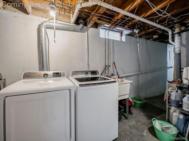 34508 Bock Street, Westland, MI 48185